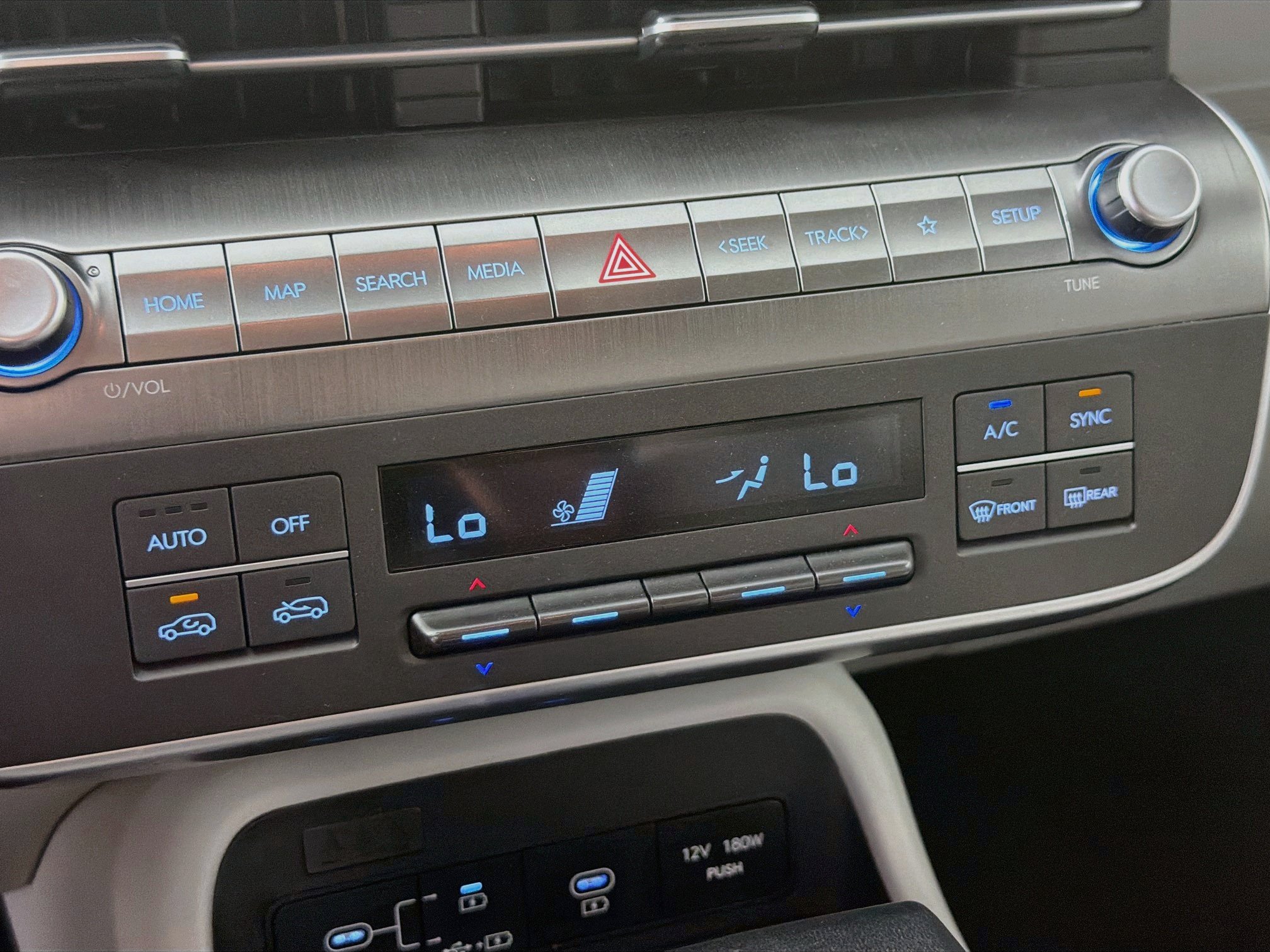 Used 2025 Hyundai Kona SEL FWD image 24