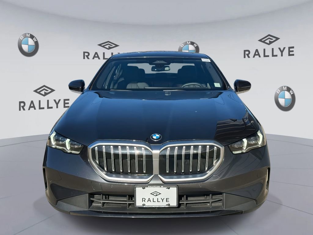 Certified 2025 BMW 530i xDrive AWD/4WD image 2
