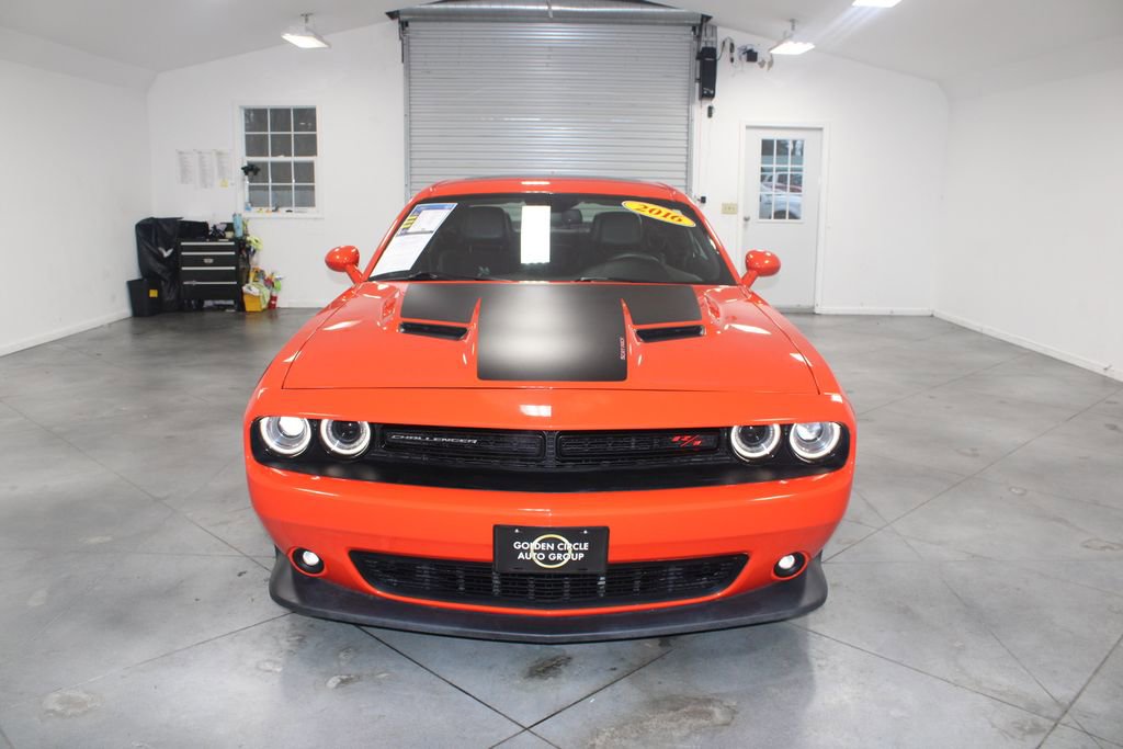 Used 2016 Dodge Challenger R/T Scat Pack w/ Leather Interior Group image 3
