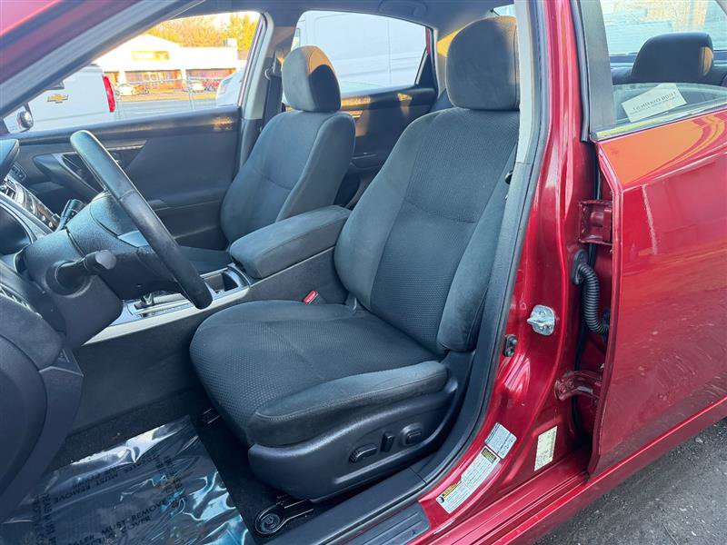 Used 2015 Nissan Altima 2.5 SV FWD image 14