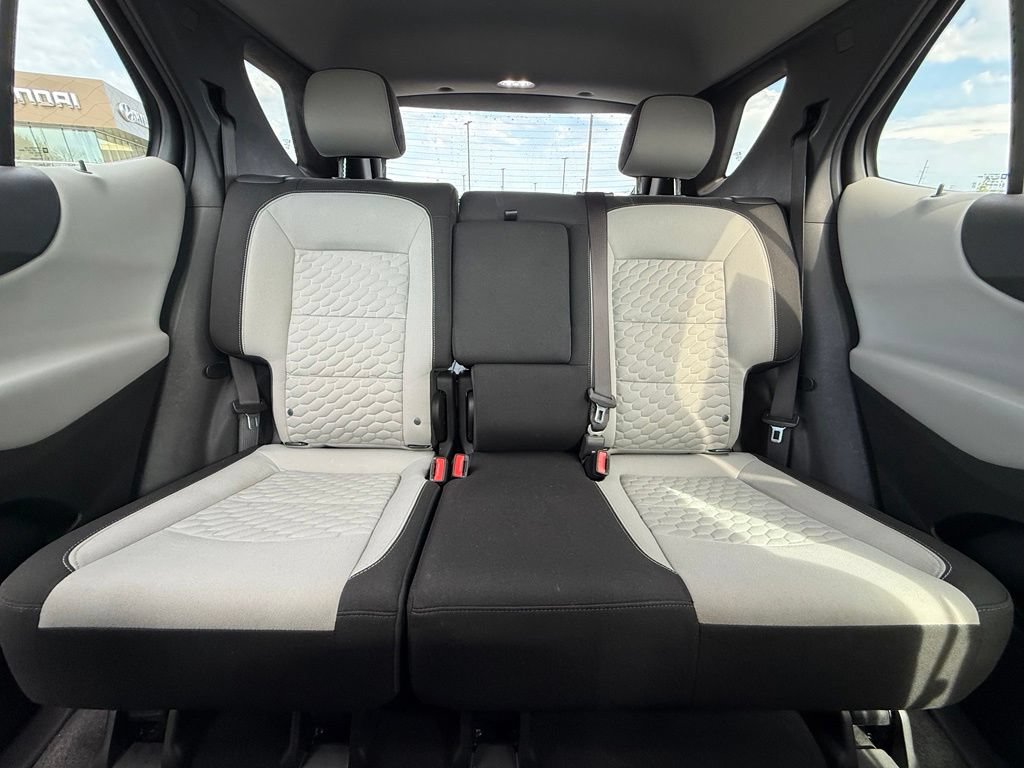 Used 2021 Chevrolet Equinox LT FWD image 30