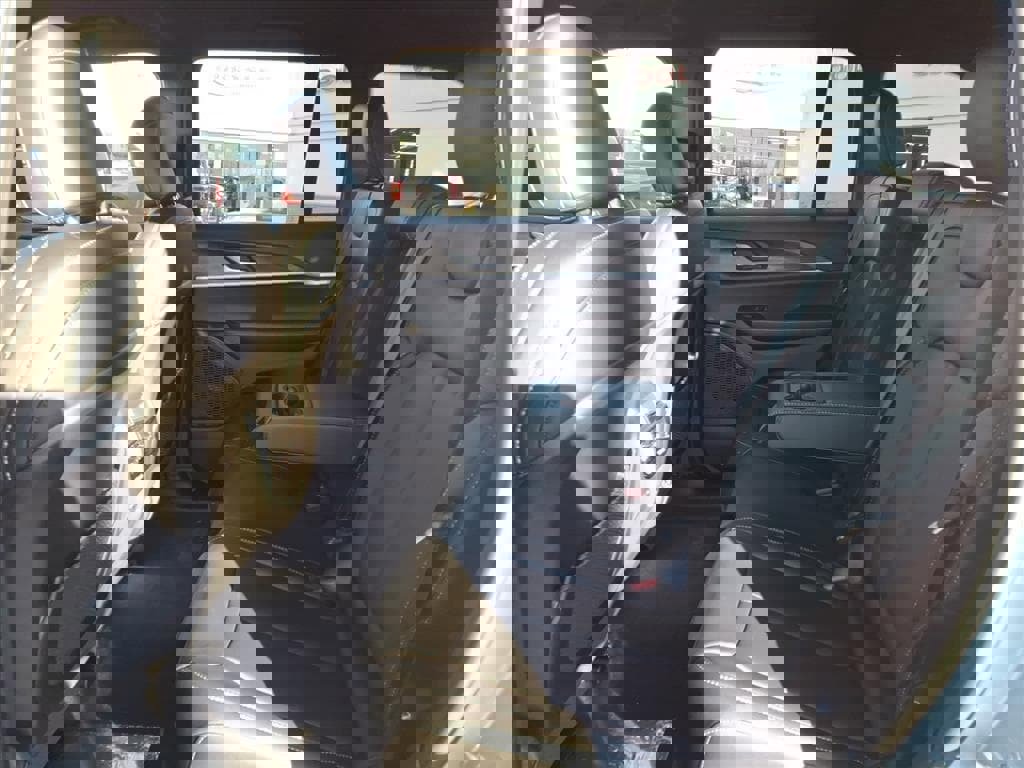 New 2025 Jeep Grand Cherokee Limited w/ Trailer Tow Package image 5