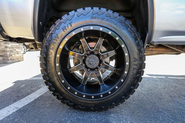 Used 2019 GMC Sierra 2500 Denali w/ Duramax Plus Package AWD/4WD image 39