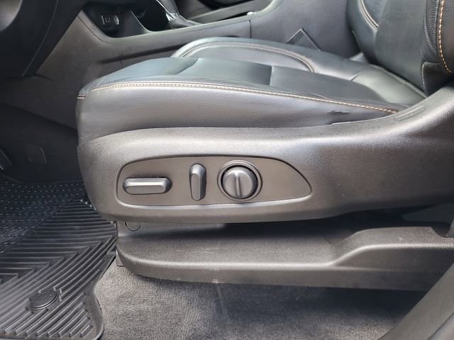 Used 2019 Chevrolet Traverse Premier w/ Redline Edition FWD image 16