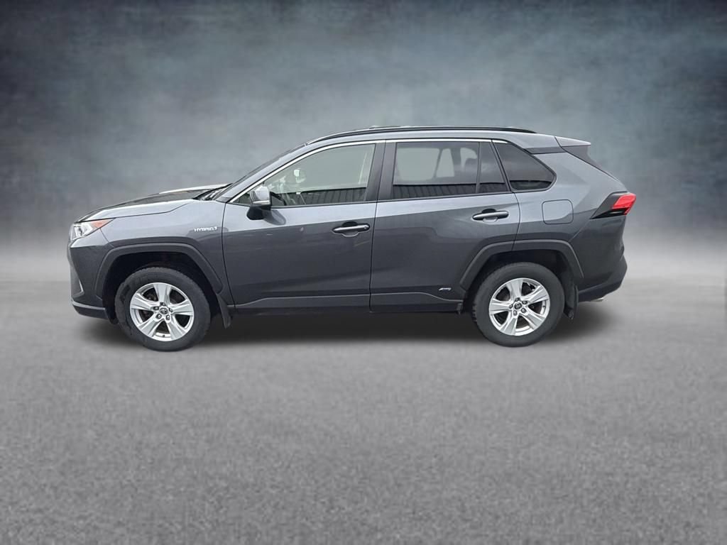 Used 2021 Toyota RAV4 XLE w/ XLE Grade Weather Package AWD/4WD image 2