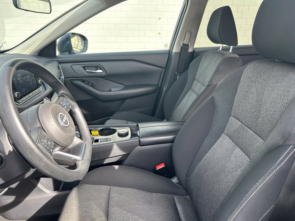 Used 2024 Nissan Rogue SV AWD/4WD image 10