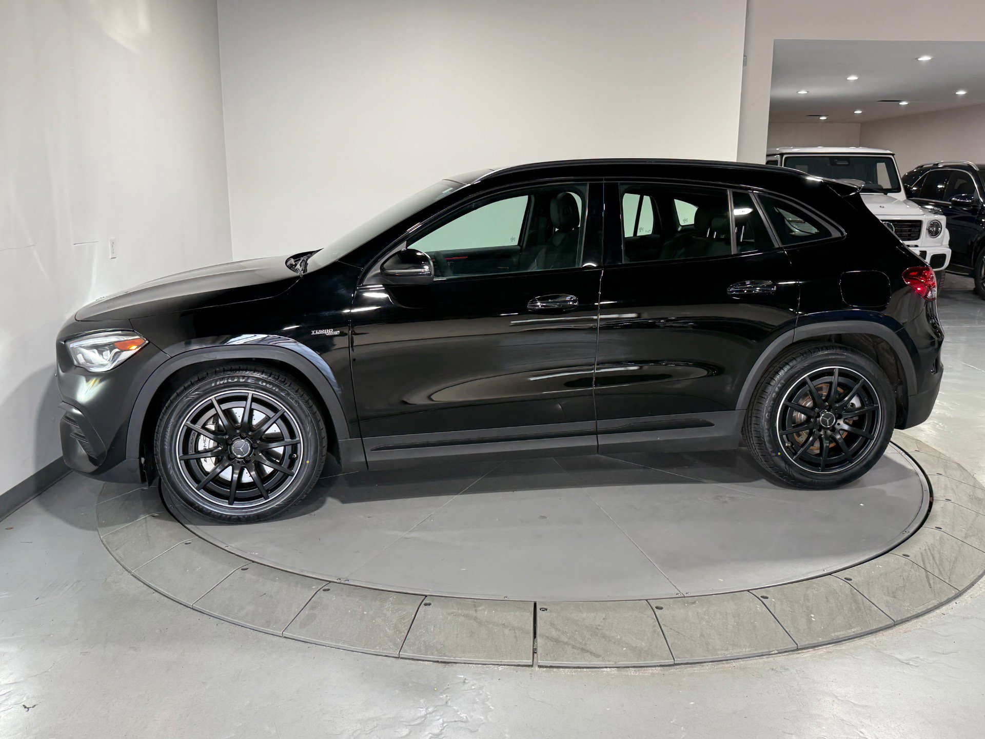 Used 2022 Mercedes-Benz GLA 35 AMG 4MATIC w/ Premium Package Lite image 12