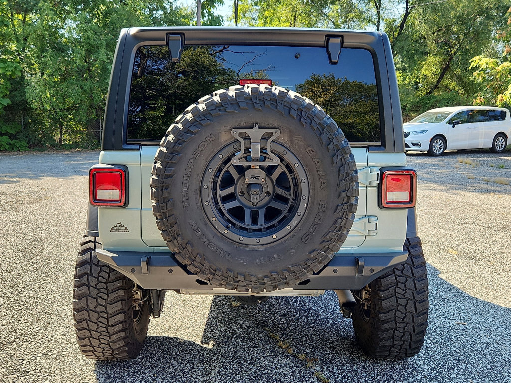 Used 2023 Jeep Wrangler Sport S image 4