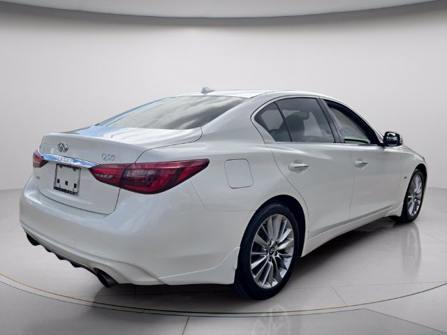 Used 2018 INFINITI Q50 Luxe w/ Essential Package (3.0T Luxe) AWD/4WD image 8