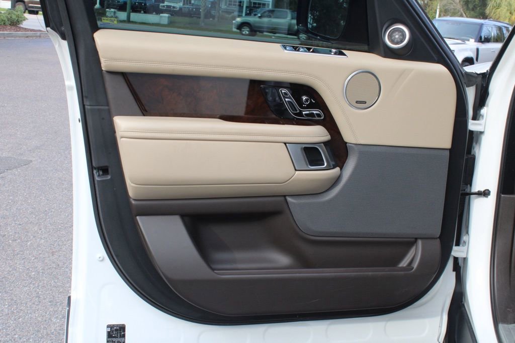 Certified 2022 Land Rover Range Rover P525 Westminster Edition image 13