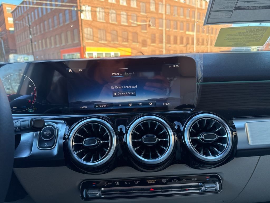 New 2026 Mercedes-Benz GLB 250 4MATIC image 32