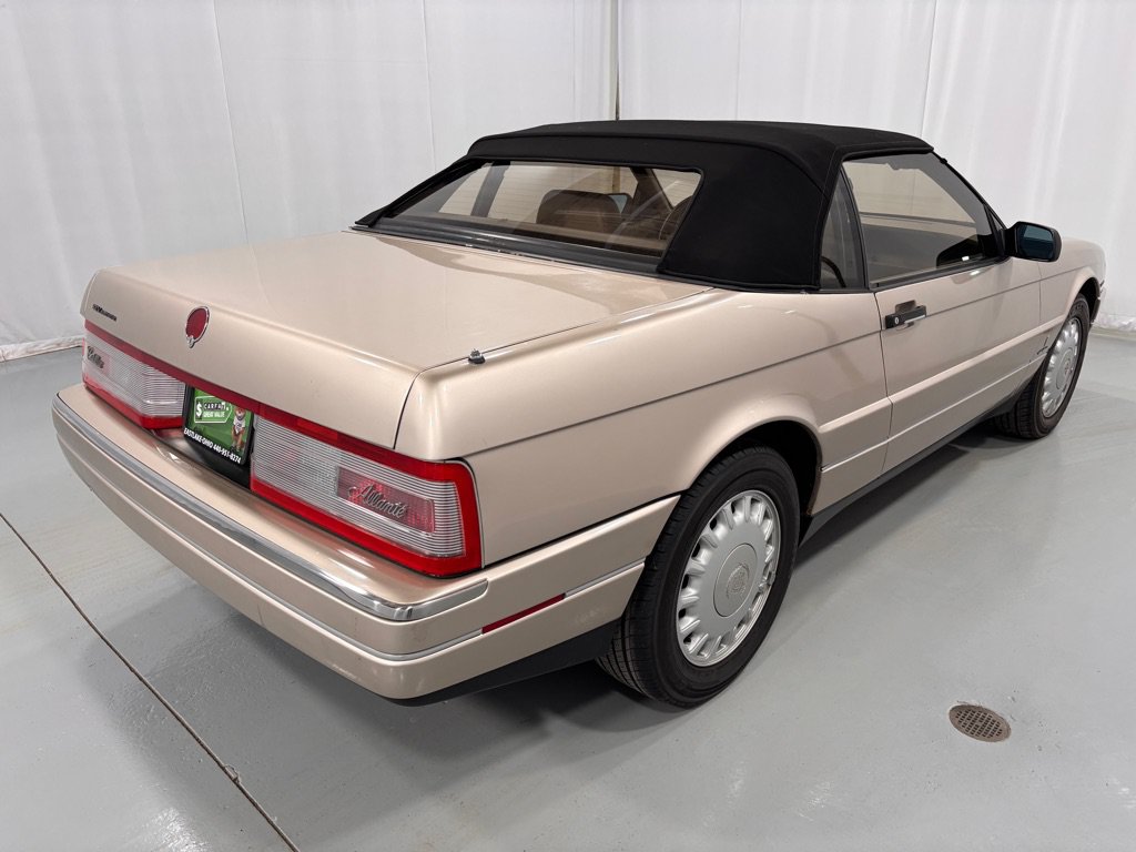 Used 1993 Cadillac Allante FWD image 5