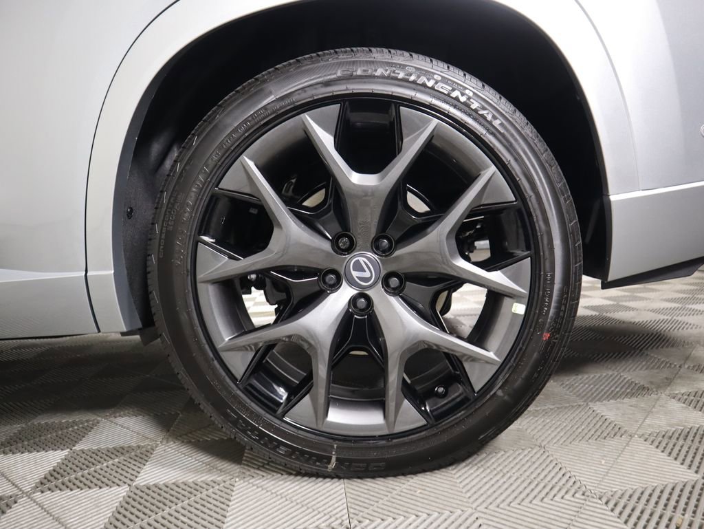 New 2026 Lexus TX 500h AWD image 31