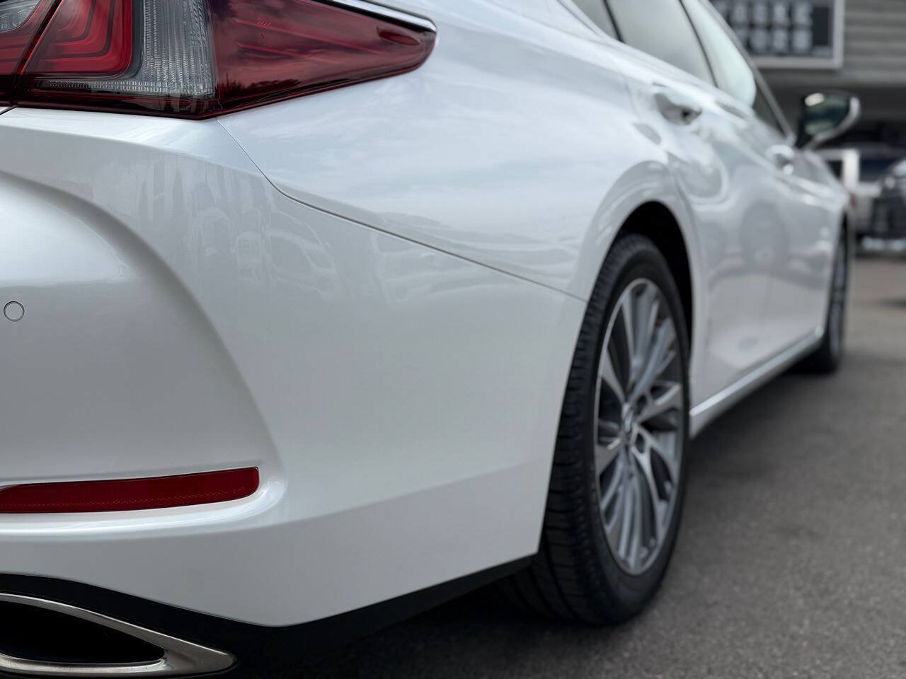 Used 2020 Lexus ES 350 w/ Premium Package FWD image 37