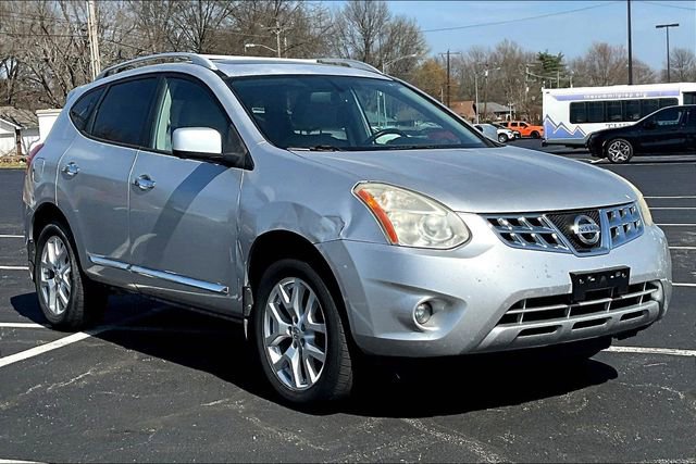Used 2013 Nissan Rogue SL image 2