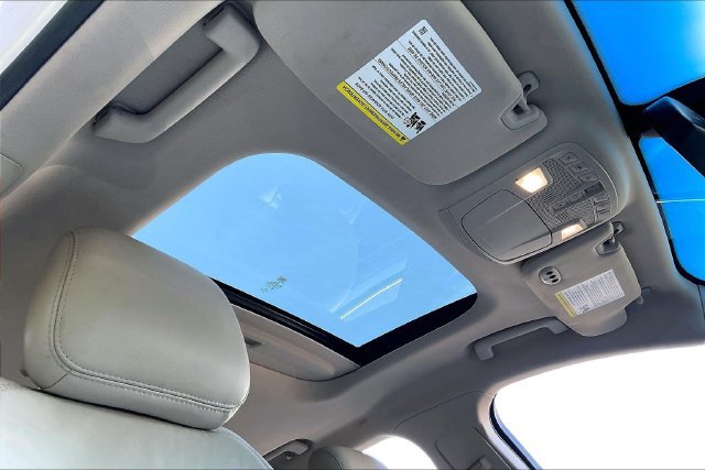 Used 2018 Lincoln MKZ Reserve w/ Technology Package FWD image 23