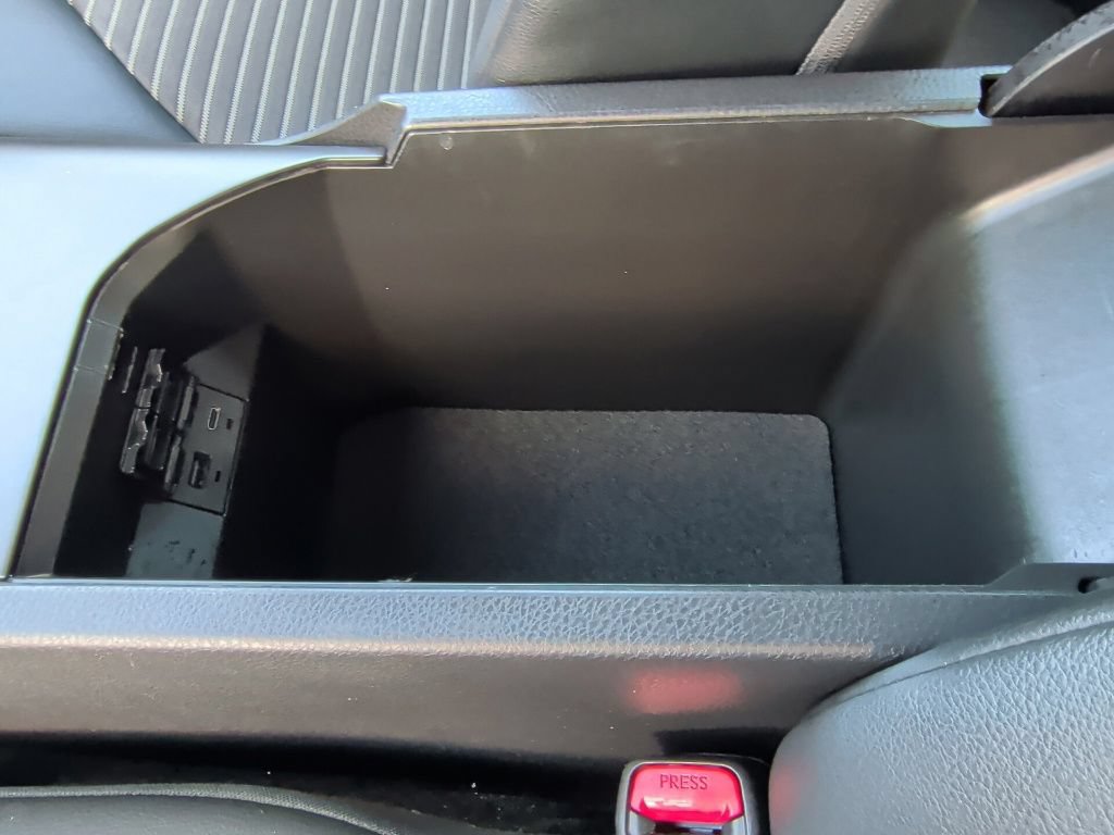 Used 2022 Toyota Camry SE FWD image 30