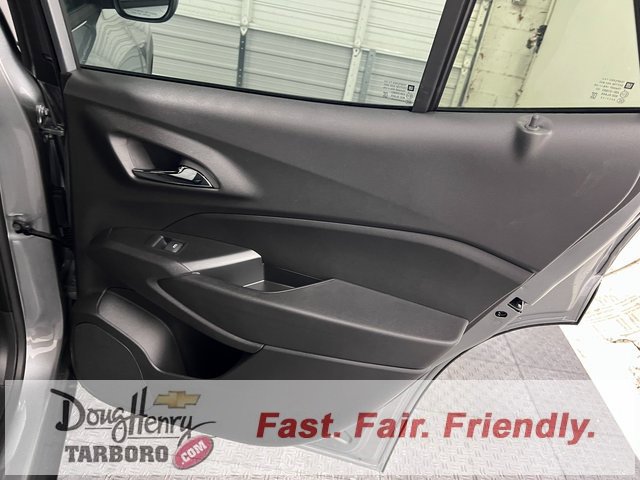New 2026 Chevrolet Trax RS w/ Sunroof Package image 35