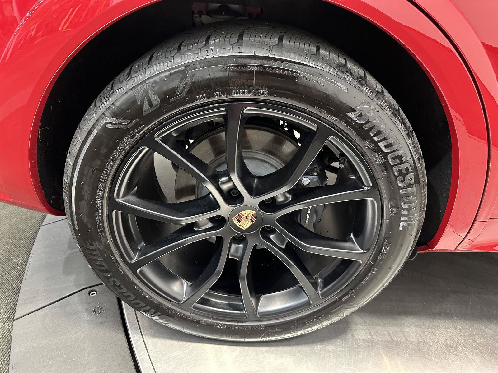 Certified 2026 Porsche Cayenne Coupe AWD/4WD image 13