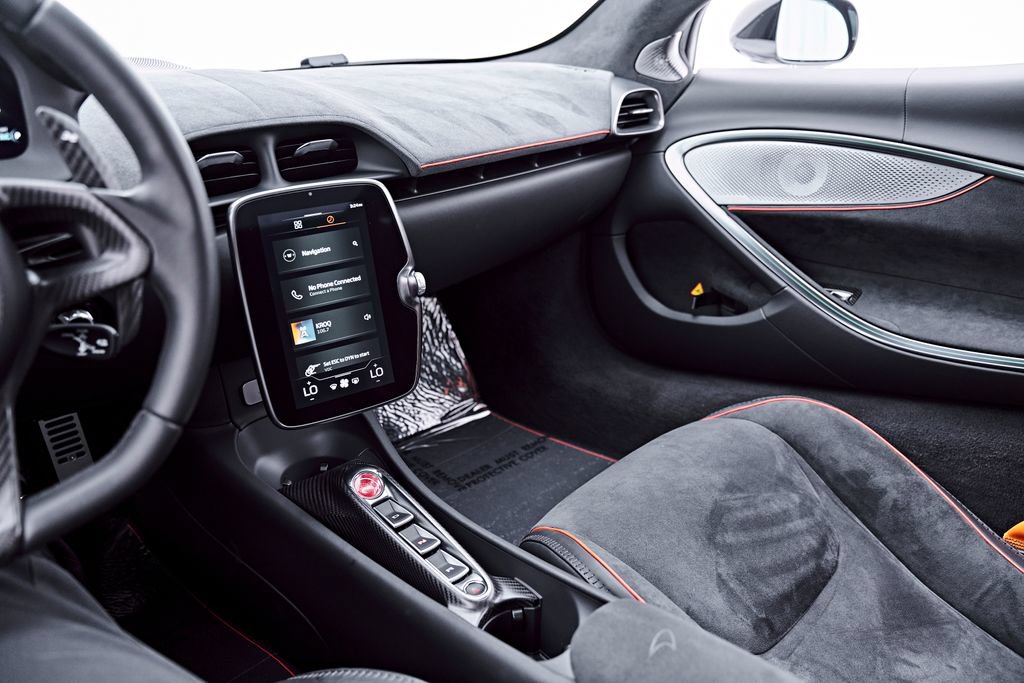 Used 2023 McLaren Artura RWD image 72