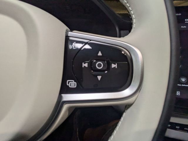 New 2026 Volvo XC90 B6 Ultra w/ Protection Package image 17