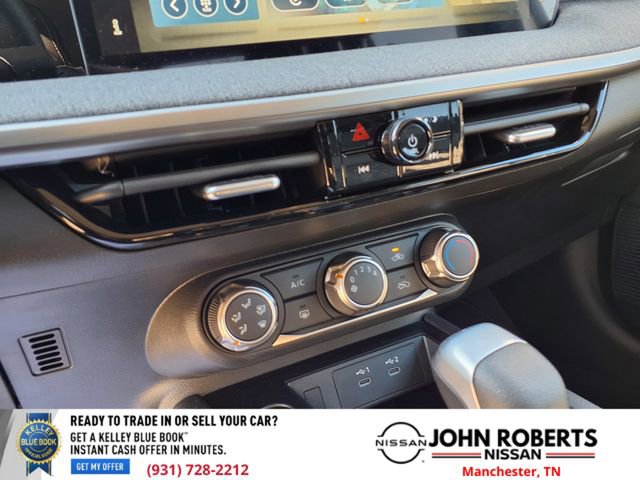 Certified 2025 Nissan Kicks SV image 28