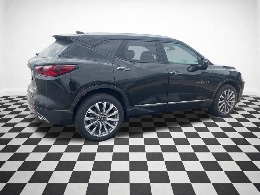 Certified 2022 Chevrolet Blazer Premier w/ Enhanced Convenience Package AWD/4WD image 31