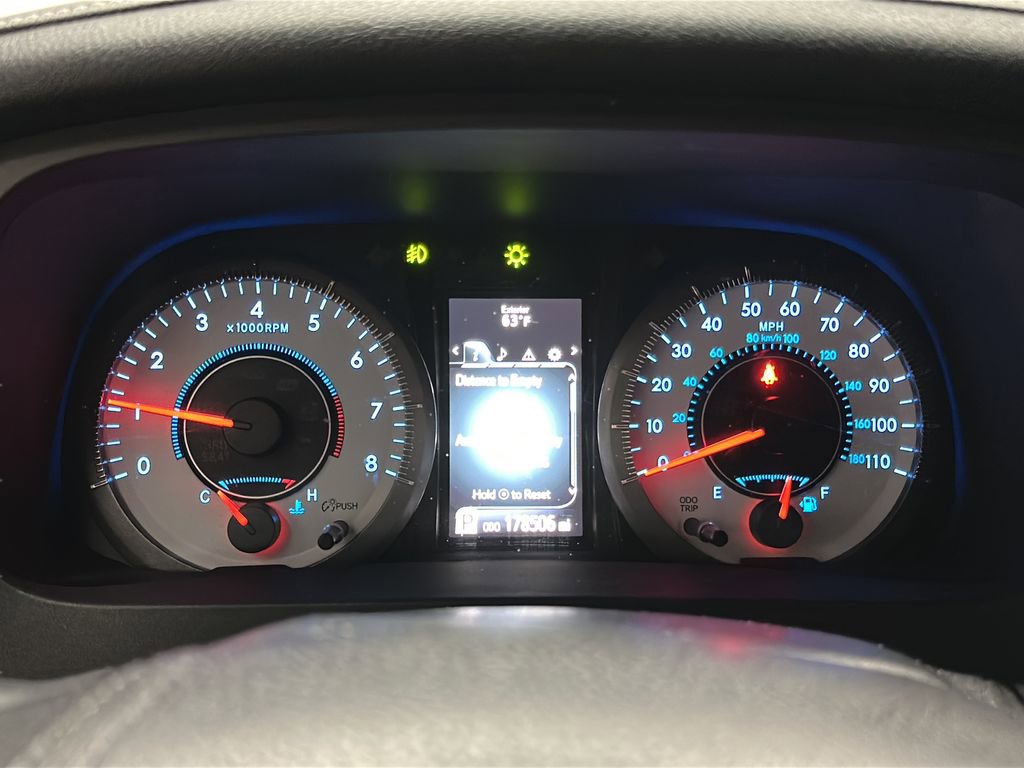 Used 2015 Toyota Sienna SE FWD image 24