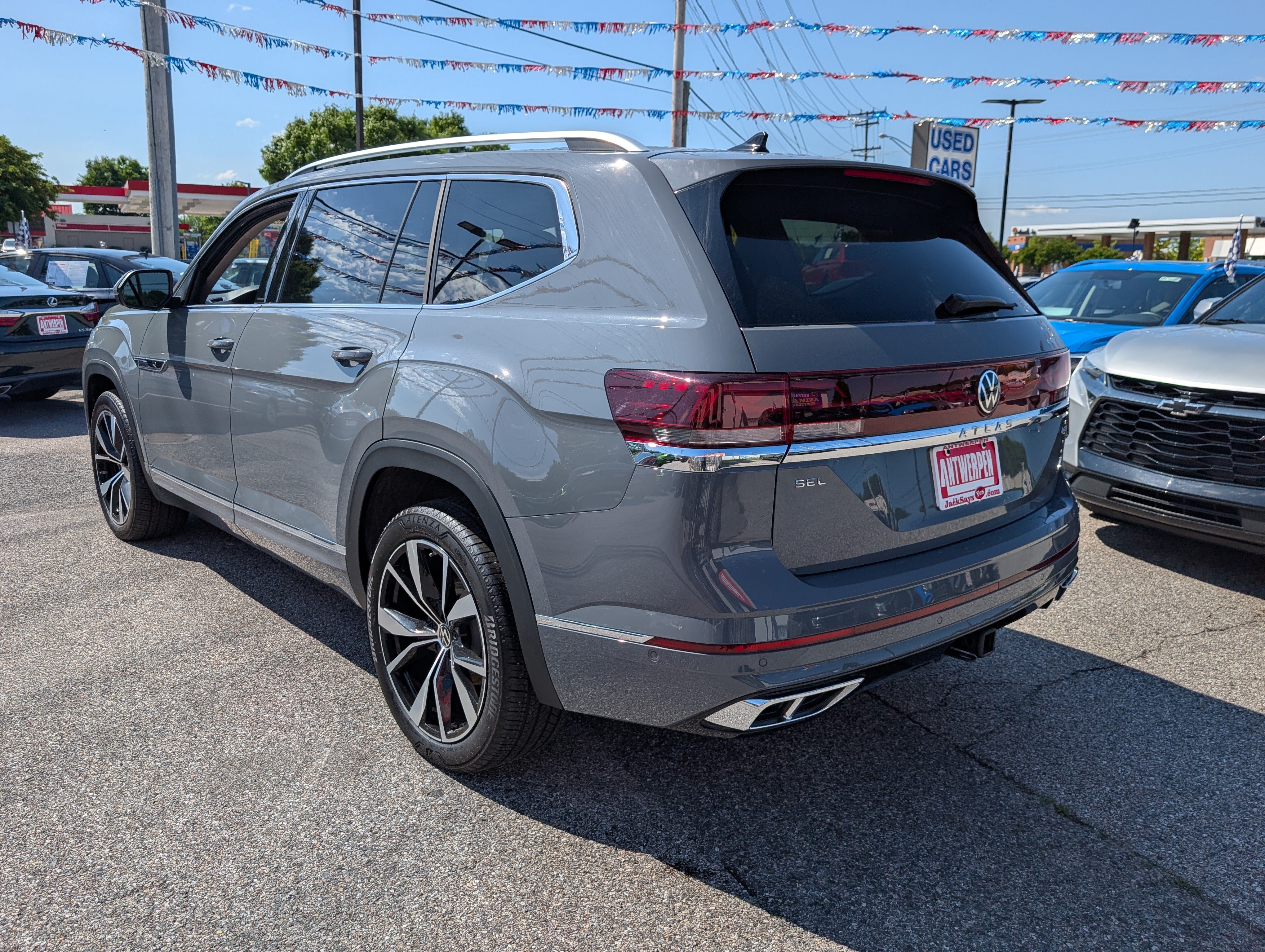 Used 2026 Volkswagen Atlas SEL Premium R-Line AWD/4WD image 5