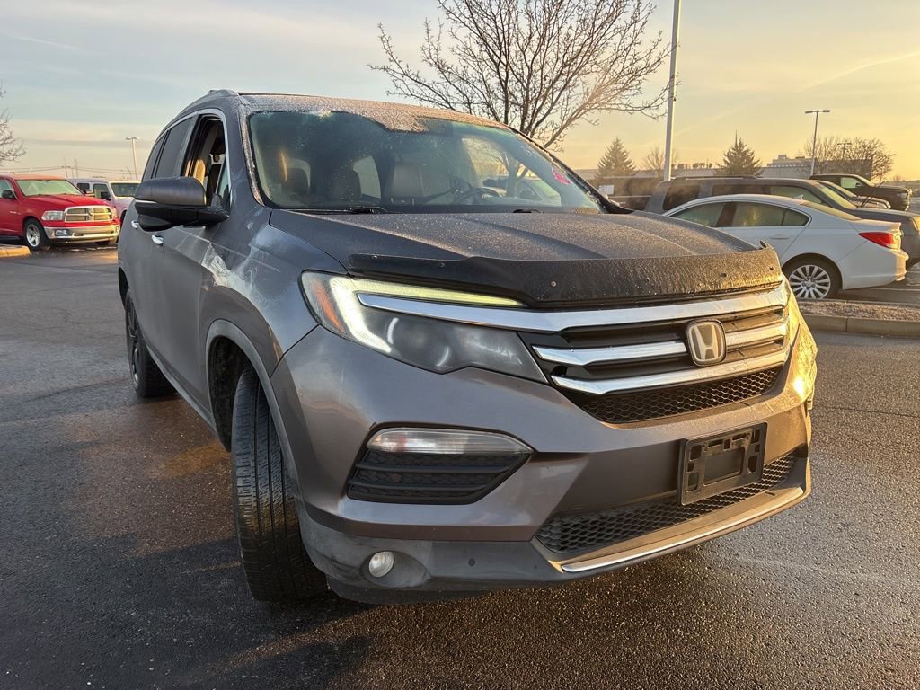 Used 2017 Honda Pilot Touring image 14