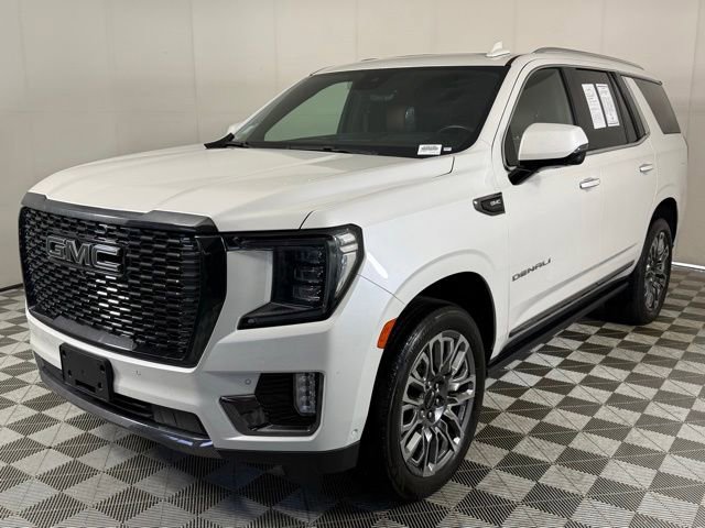 Used 2023 GMC Yukon Denali Ultimate AWD/4WD image 2