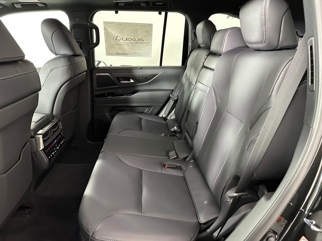 New 2026 Lexus LX 600 4WD w/ Interior Upgrade Package image 17