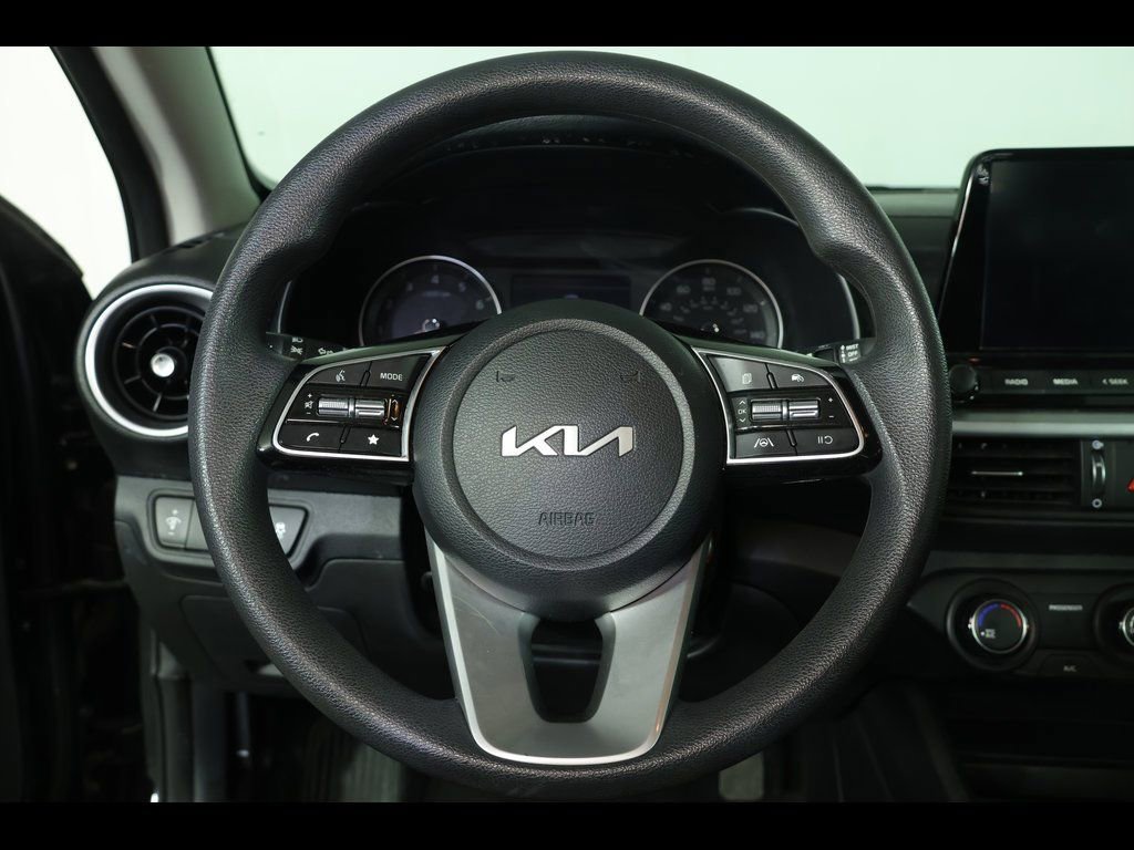 Used 2024 Kia Forte LXS image 11