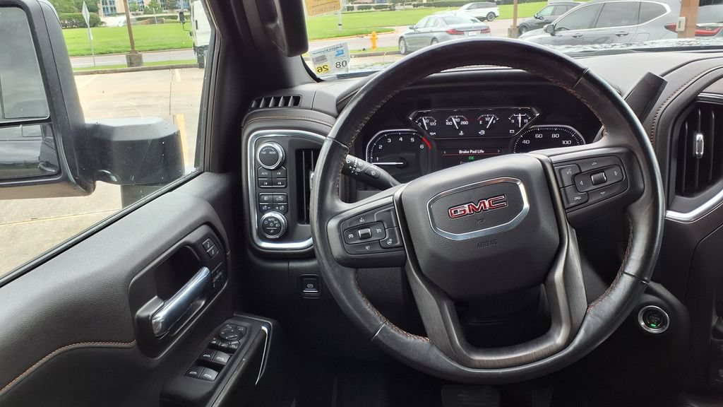Used 2022 GMC Sierra 2500 AT4 w/ AT4 Preferred Package AWD/4WD image 23