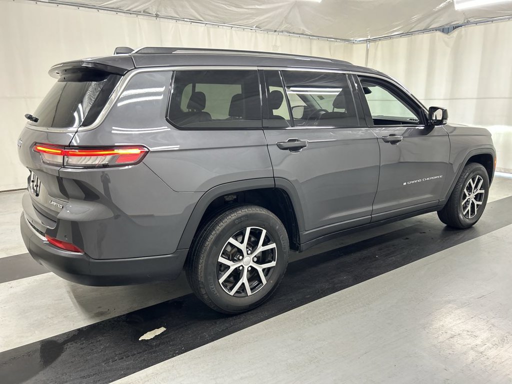 Used 2024 Jeep Grand Cherokee L Limited AWD/4WD image 2