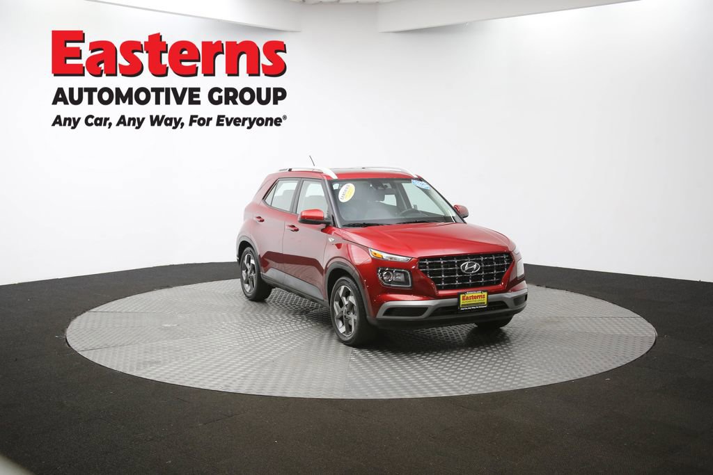 Used 2024 Hyundai Venue SEL image 50