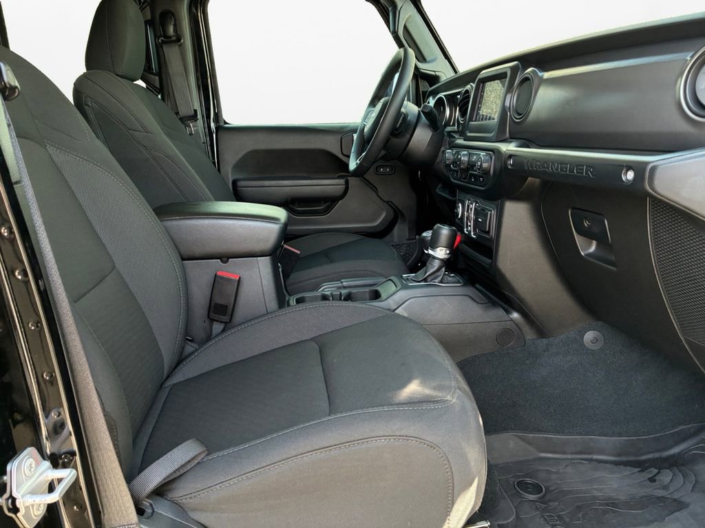 Used 2023 Jeep Wrangler Sport S image 24