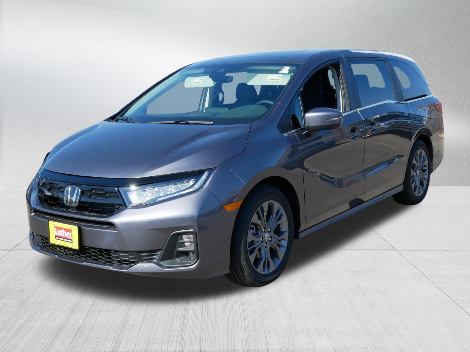 Certified 2026 Honda Odyssey Touring image 3