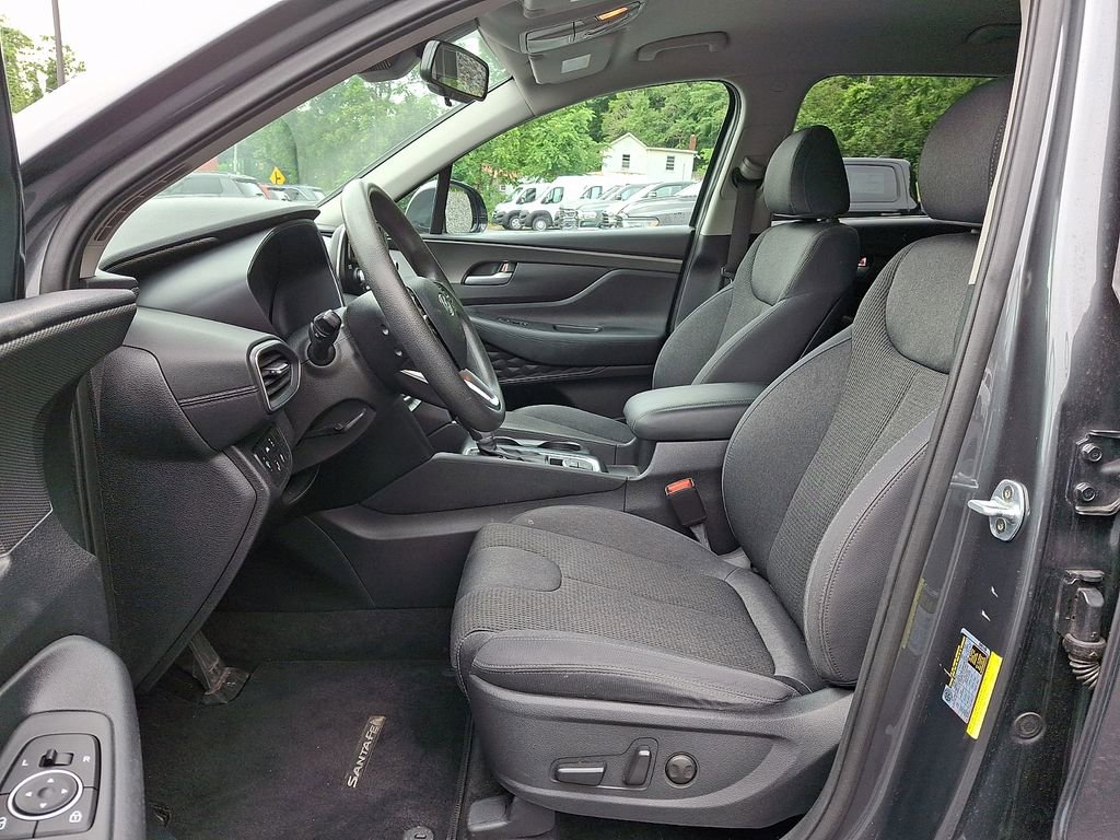 Used 2019 Hyundai Santa Fe SEL AWD/4WD image 16