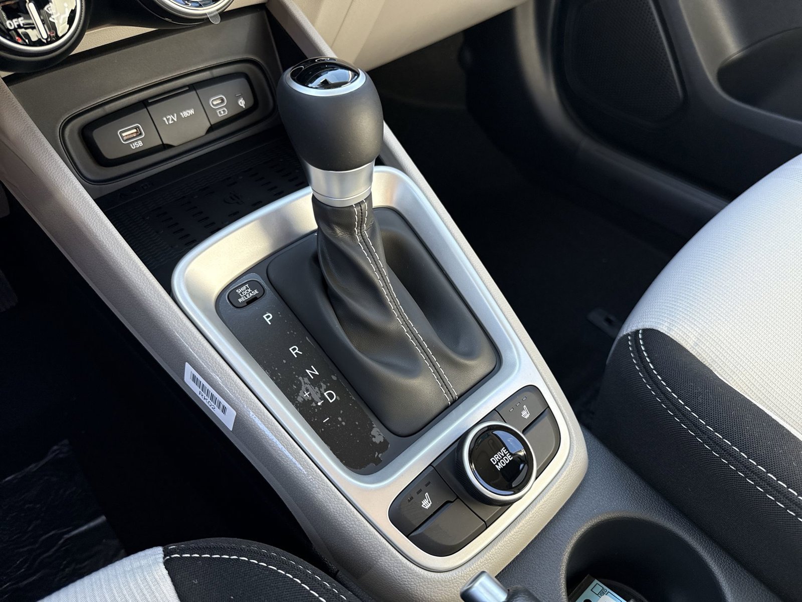 New 2026 Hyundai Venue SEL FWD image 19