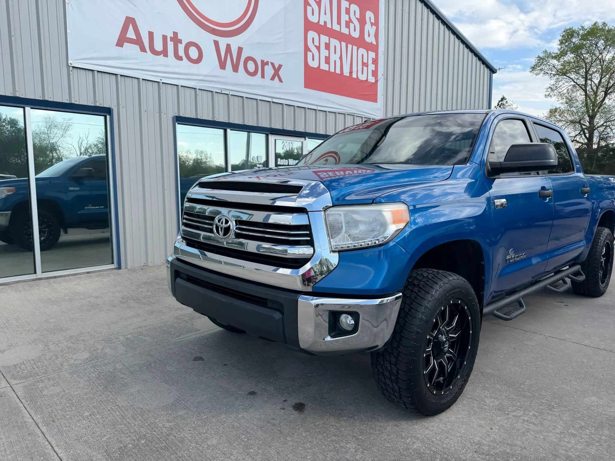 Used 2016 Toyota Tundra SR5 w/ TRD Off Road Package image 34