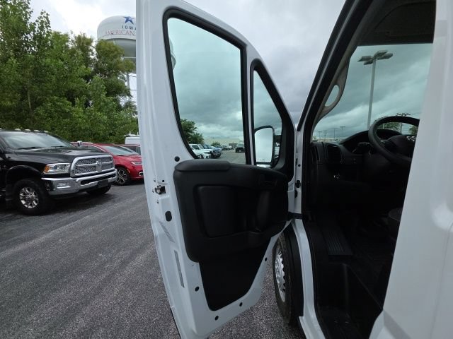 Used 2025 RAM ProMaster 3500 FWD image 13