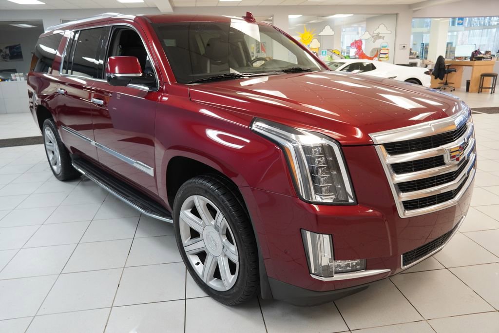 Used 2017 Cadillac Escalade ESV Luxury image 17