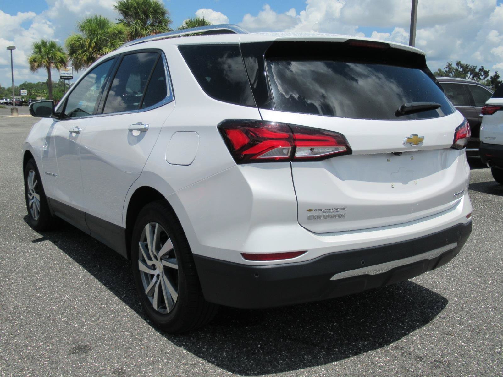 Used 2023 Chevrolet Equinox Premier FWD image 5
