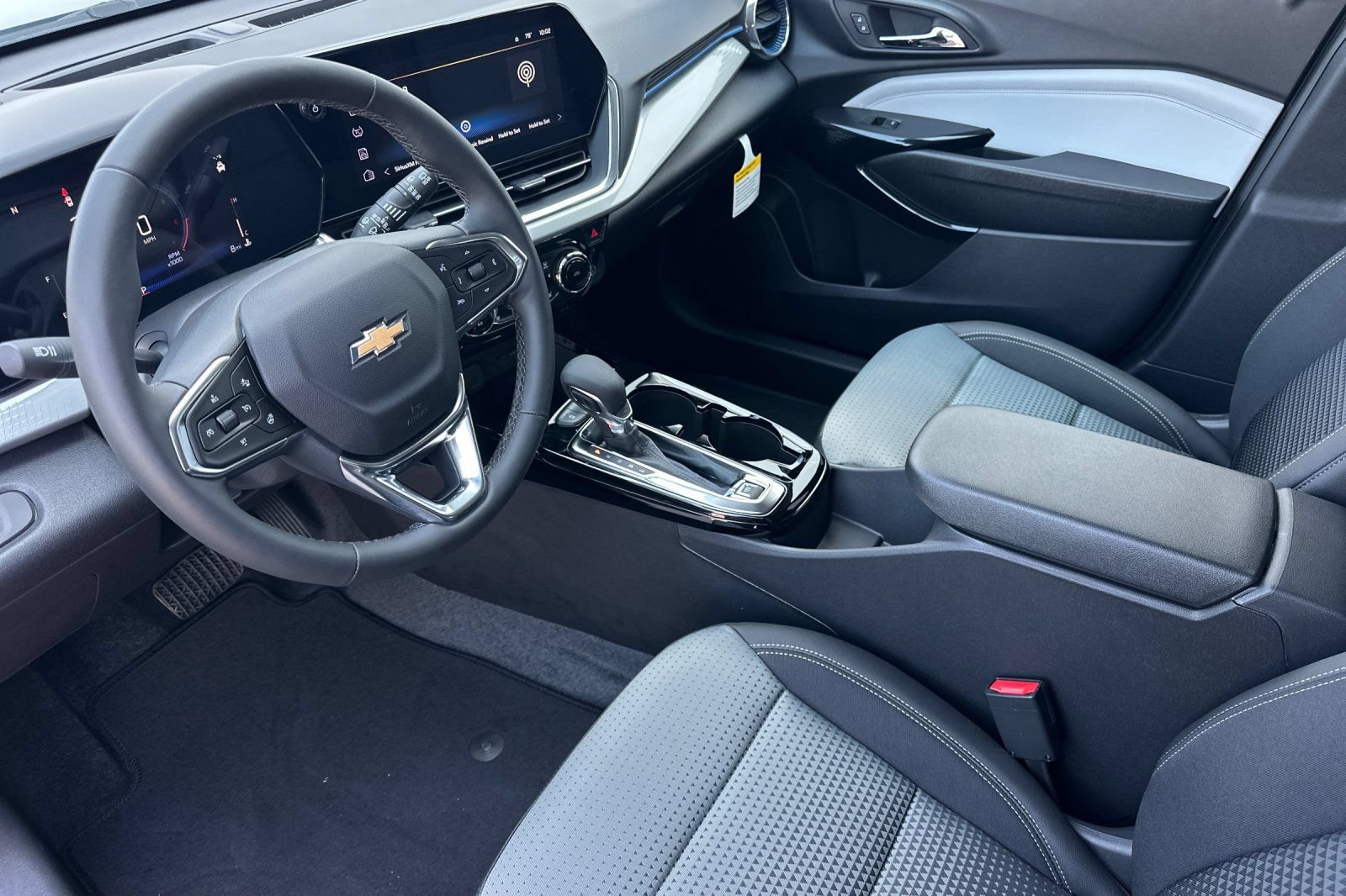 New 2026 Chevrolet Trax LT w/ Driver Confidence Package FWD image 10