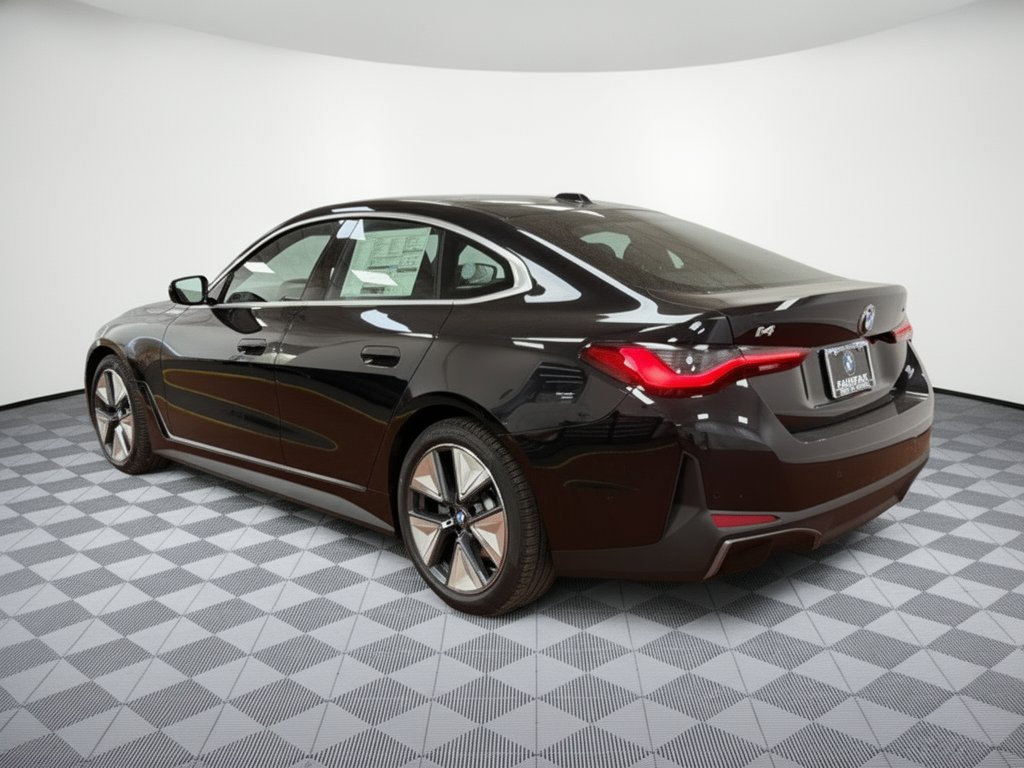 Used 2026 BMW i4 xDrive40i w/ Premium Package AWD/4WD image 3