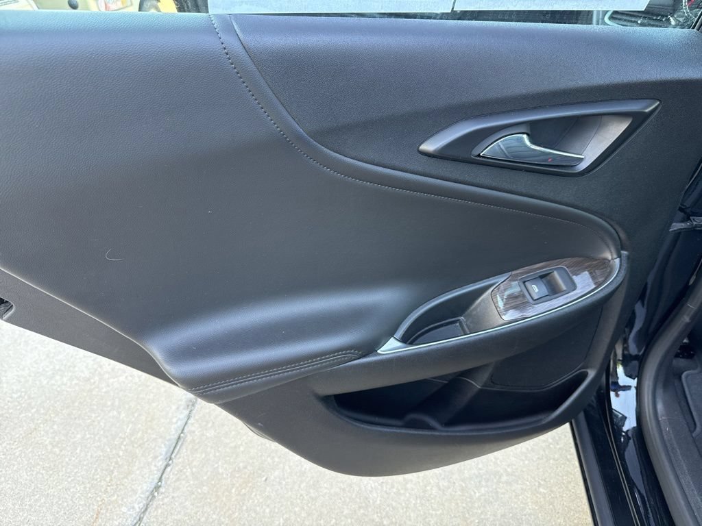 Used 2024 Chevrolet Malibu LT FWD image 9