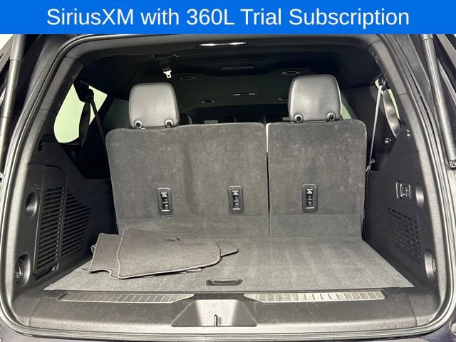 Used 2025 Chevrolet Suburban Premier image 16