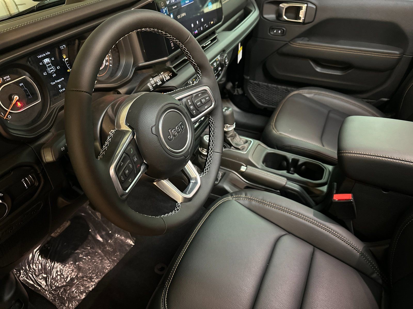 New 2025 Jeep Wrangler Sahara w/ Safety Group AWD/4WD image 9