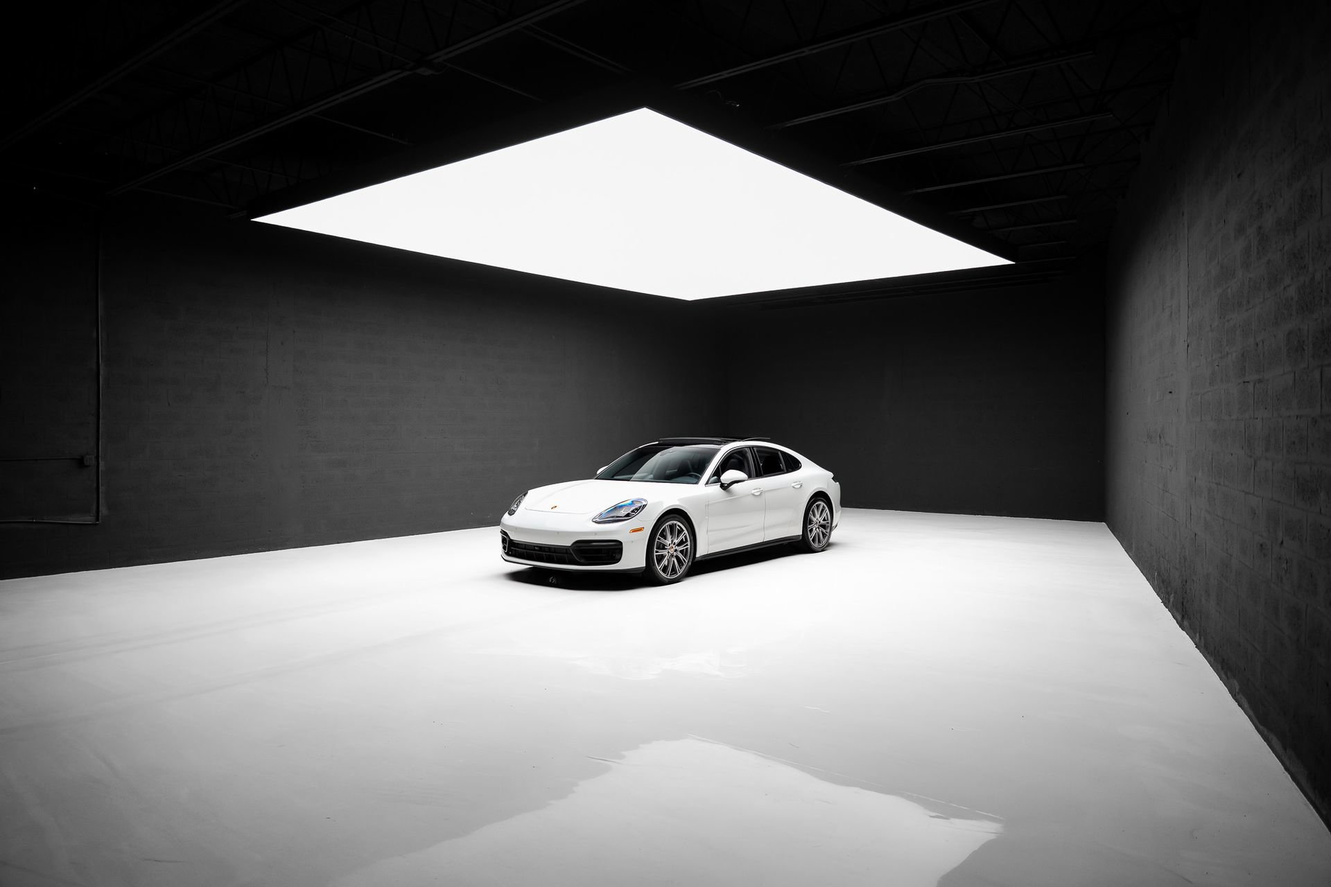Used 2023 Porsche Panamera 4 AWD/4WD image 92